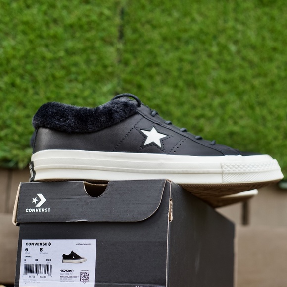 NWOT Converse One Star Ox Black Leather Faux Fur Sneakers 8 - Picture 5 of 9